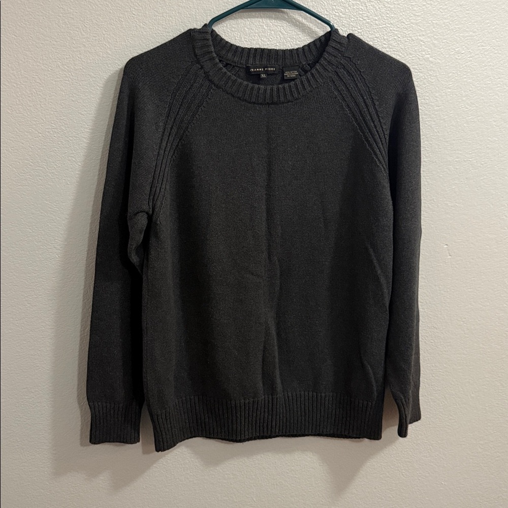🔴🔴final price Jeanne Pierre Sweater